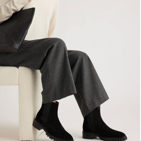 Brand New- Quince Women's Black Suede Chelsea Boots | Size 8 | Never Worn - Picture 2 of 7